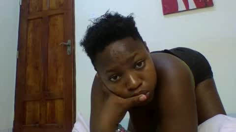 sexy_apple2 online show from 10.11.25