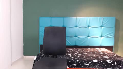 sexy_bigcock01 online show from 02.03.25