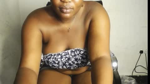 Snapshot of sexy_bigmama0 chatting on 06.06.26 Jamilah online show from 06.06.26