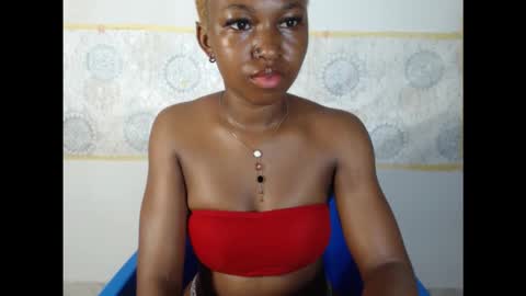 sexy_bluey247 online show from 10.14.25