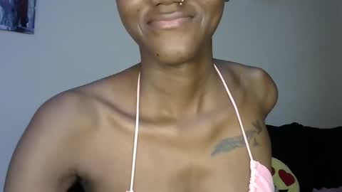 Snapshot of sexy_boobs23 chatting on 12.21.24 liya online show from 12.21.24