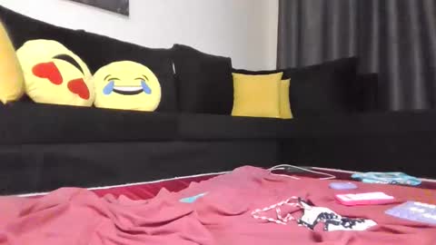 Snapshot of sexy_boobs23 chatting on 10.11.25 liya online show from 10.11.25