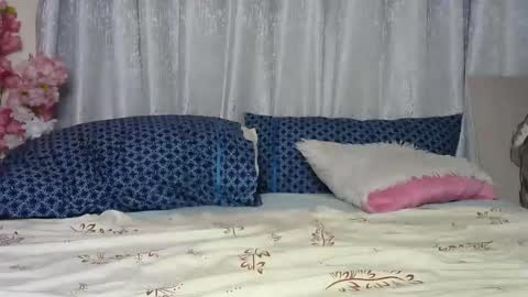 Snapshot of sexy_caramel8 chatting on 10.13.25 sexy_caramel8 online show from 10.13.25