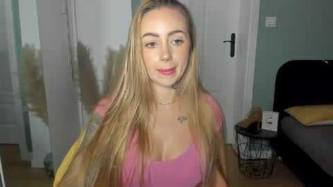 C o r a l i e online show from 06.26.26