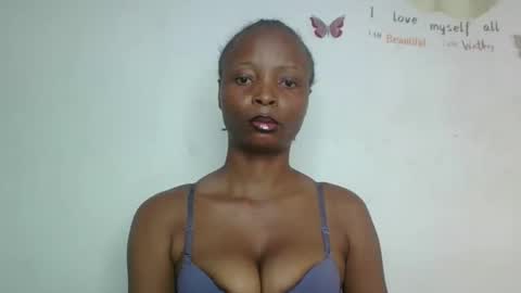 Snapshot of sexy_cumslut chatting on 02.14.26 Jenny online show from 02.14.26