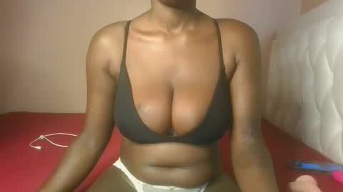 Snapshot of sexy_daniela1 chatting on 10.18.25 Sexy daniela online show from 10.18.25