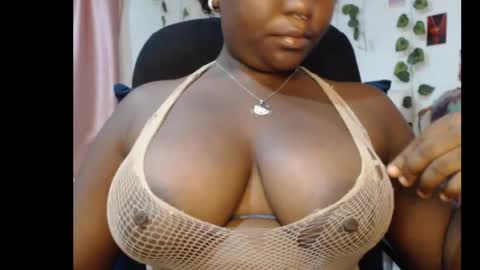 Snapshot of sexy_ebony12 chatting on 02.07.26 Racheal online show from 02.07.26