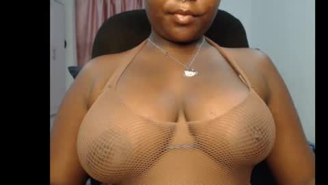 Snapshot of sexy_ebony12 chatting on 02.17.26 Racheal online show from 02.17.26