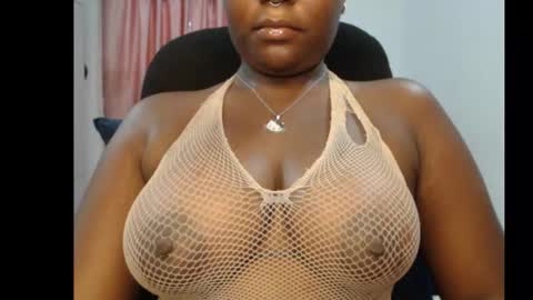 Snapshot of sexy_ebony12 chatting on 02.19.26 Racheal online show from 02.19.26
