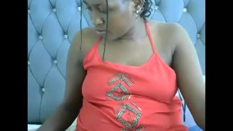 Snapshot of sexy_ebony_bliss chatting on 01.13.25 adasa online show from 01.13.25