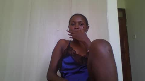 Snapshot of sexy_ebony_bliss chatting on 01.23.25 adasa online show from 01.23.25