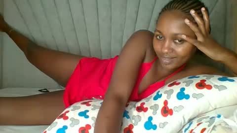 Snapshot of sexy_ebony_bliss chatting on 10.16.25 adasa online show from 10.16.25