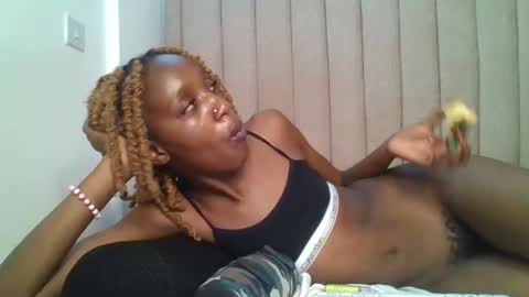 Snapshot of sexy_ebony_nica chatting on 02.11.25 sexy_ebony_nica online show from 02.11.25