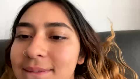 Snapshot of sexy_foxx_ chatting on 12.16.24 Antonella online show from 12.16.24