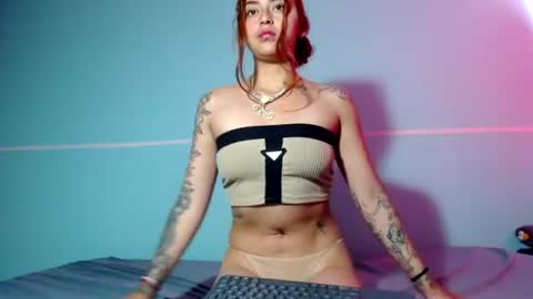 Snapshot of sexy_foxx_ chatting on 06.27.26 Antonella online show from 06.27.26