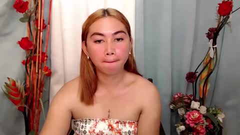 Snapshot of sexy_hannahxx chatting on 02.18.25 HANNAH online show from 02.18.25