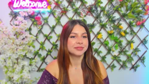 Snapshot of sexy_lily20 chatting on 10.27.25 Lily online show from 10.27.25