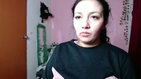 sexy lolas online show from 02.21.25