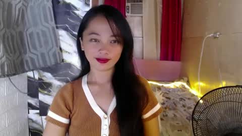Snapshot of sexy_maria13 chatting on 12.30.24 mariamitch online show from 12.30.24