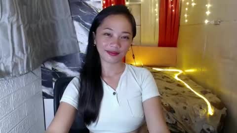 Snapshot of sexy_maria13 chatting on 02.05.25 mariamitch online show from 02.05.25