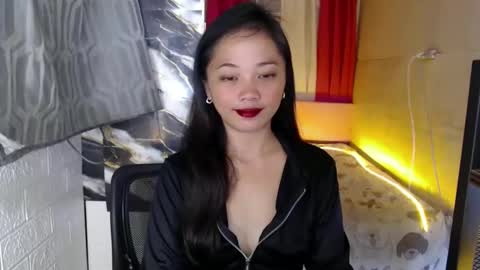 Snapshot of sexy_maria13 chatting on 02.24.25 mariamitch online show from 02.24.25