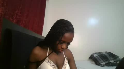 Snapshot of sexy_maya2 chatting on 06.28.26 sexy_maya2 online show from 06.28.26