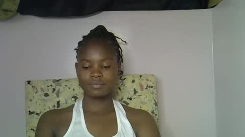 Snapshot of sexy_molyne chatting on 02.12.26 Molyne online show from 02.12.26