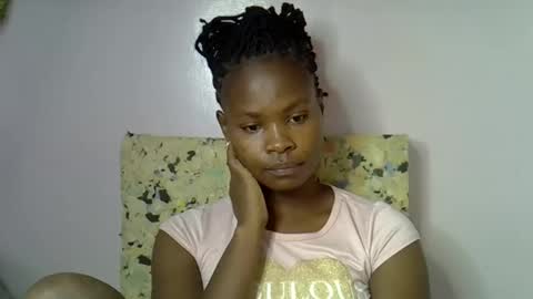 Snapshot of sexy_molyne chatting on 02.16.26 Molyne online show from 02.16.26