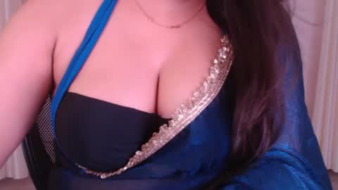 Snapshot of sexy_myra18 chatting on 07.15.26 myra online show from 07.15.26