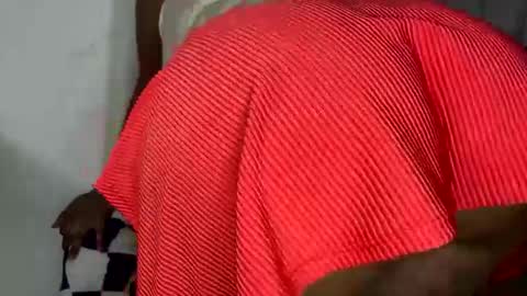 Snapshot of sexy_n_thick chatting on 05.15.26 Lyn online show from 05.15.26