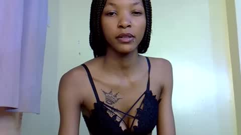 Snapshot of sexy_narohah chatting on 10.16.25 Narohah online show from 10.16.25