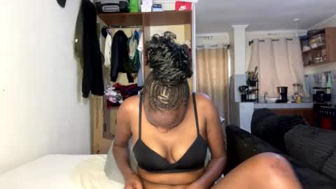 Snapshot of sexy_nyla chatting on 07.25.26 Nyla online show from 07.25.26