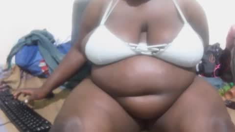 Snapshot of sexy_pall chatting on 10.06.25 Princess online show from 10.06.25