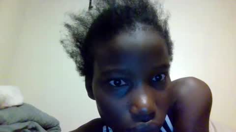 Snapshot of sexy_petittie chatting on 10.07.25 sexy_petittie online show from 10.07.25