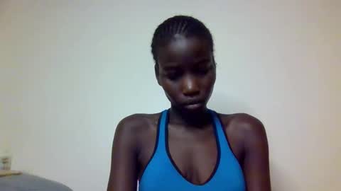 Snapshot of sexy_petittie chatting on 11.03.25 sexy_petittie online show from 11.03.25