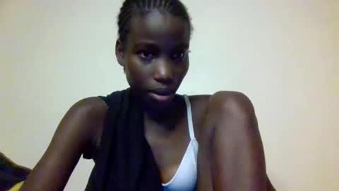 Snapshot of sexy_petittie chatting on 11.06.25 sexy_petittie online show from 11.06.25