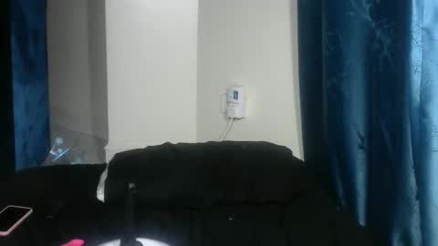 sexy pigeon online show from 03.30.26