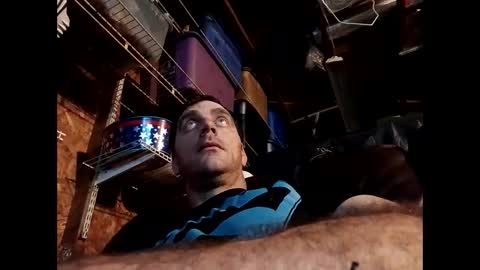 Snapshot of sexy_richy chatting on 10.03.25 RICHY online show from 10.03.25