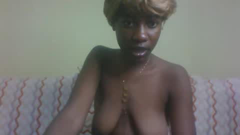 Snapshot of sexy_waitress chatting on 06.06.26 sexy_waitress online show from 06.06.26