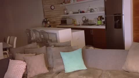 Sexy GILF Allie Kay online show from 07.06.26