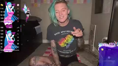 Snapshot of sexyaltftm chatting on 07.17.26 Ollie online show from 07.17.26