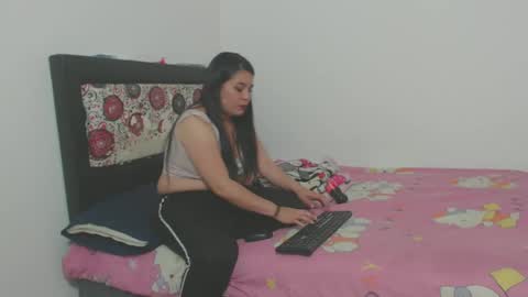 sexyandhorny2024 online show from 01.01.25