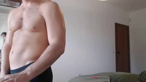 Snapshot of sexyandmarried chatting on 10.18.25 sexyandmarried online show from 10.18.25