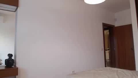 Snapshot of sexyandmarried chatting on 10.21.25 sexyandmarried online show from 10.21.25