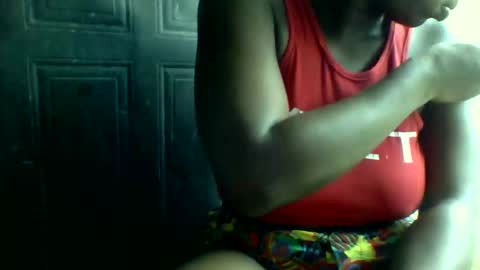 Snapshot of sexyannx chatting on 10.28.25 sexyannx online show from 10.28.25