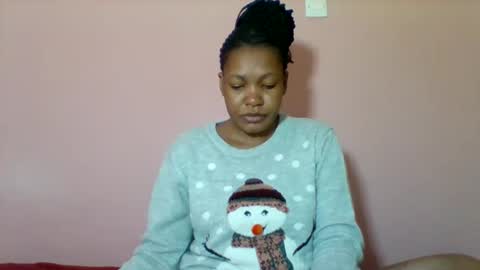 Snapshot of sexyapple2002 chatting on 10.08.25 sexyapple2002 online show from 10.08.25