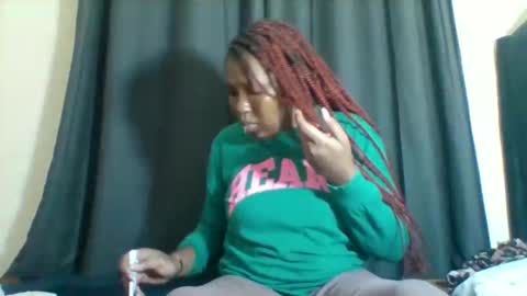 sexyapple2002 online show from 12.22.25