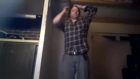 sexyasshandyman1 online show from 06.04.26