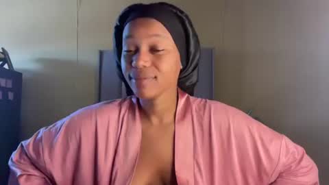 Snapshot of sexyasszeeee chatting on 10.03.25 sexyasszeeee online show from 10.03.25