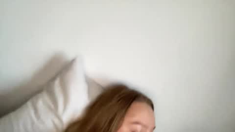 Snapshot of sexyayo666 chatting on 10.04.25 ALAYA online show from 10.04.25